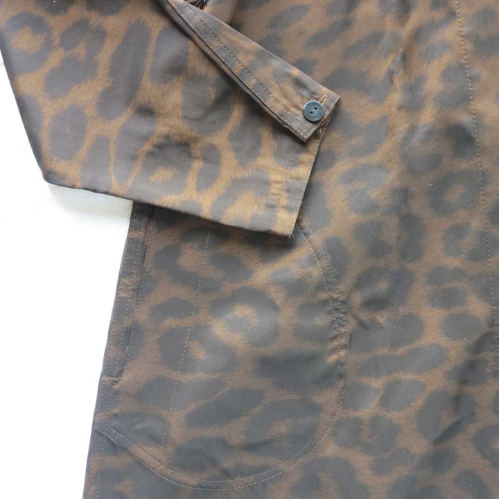 Mycra Pac Raincoat Closeup of Sleeves and Pockets