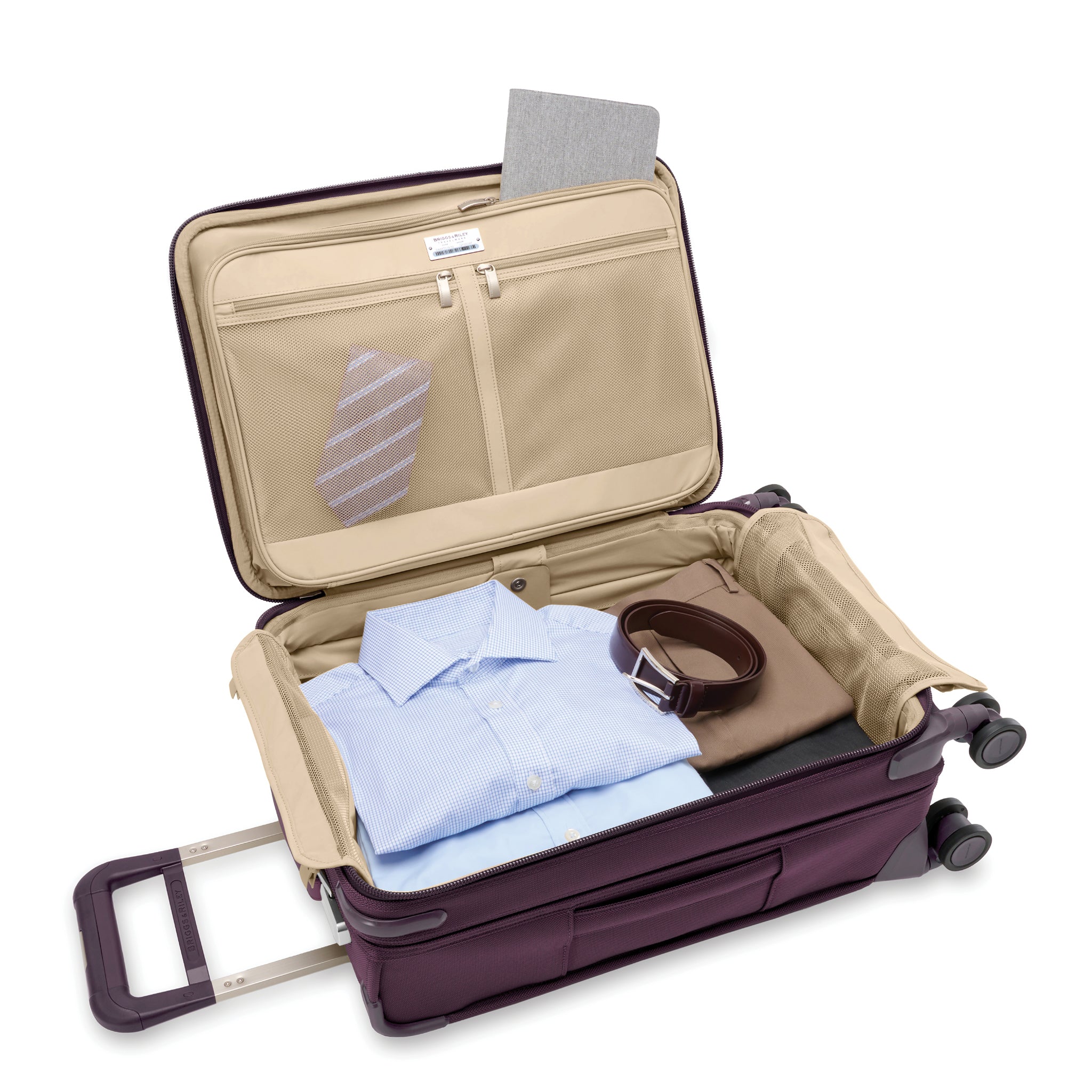 Briggs & Riley Baseline Essential 22