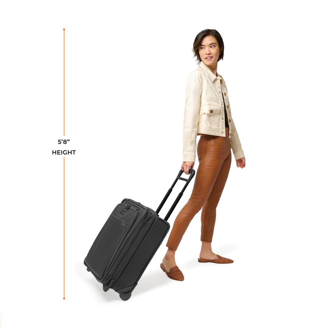 Briggs & Riley Baseline Global 21" 2-Wheel Expandable Carry-On