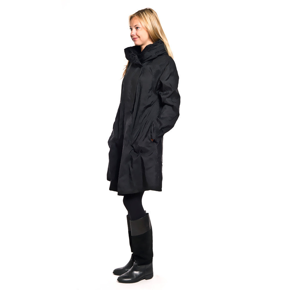 Mycra Pac Raincoat Short Donatella Black Scroll
