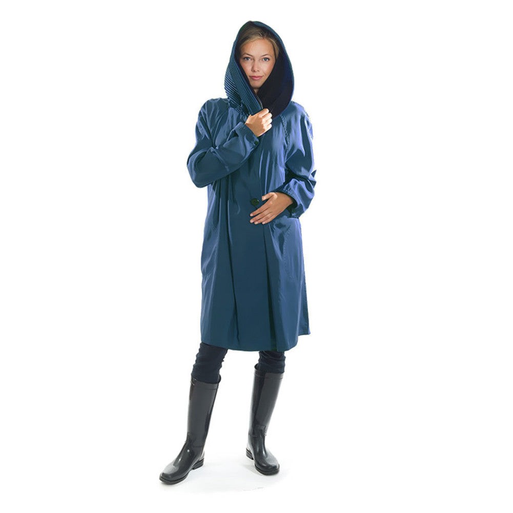 Mycra Pac Sapphire Short Donatella Raincoat with hood up